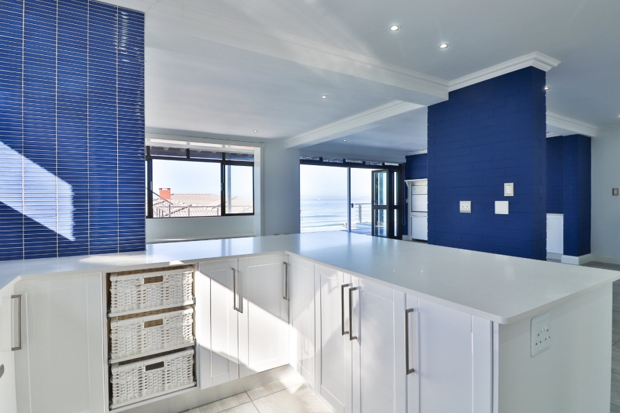 8 Bedroom Property for Sale in Reebok Western Cape